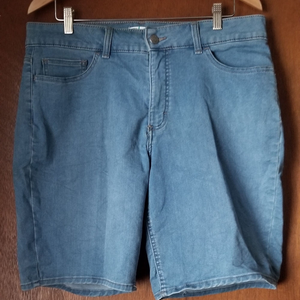 Rider Bermuda shorts